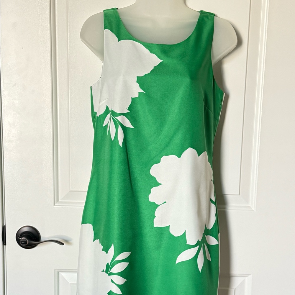 Banana Republic Woman’s Vibrant Green Floral Dress Size 4